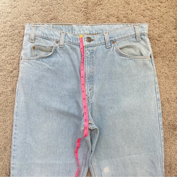 Levi’s VINTAGE 90s 550 ORANGE Tab Relaxed Fit Tapered Leg Light Wash Denim Jeans - Picture 10 of 16